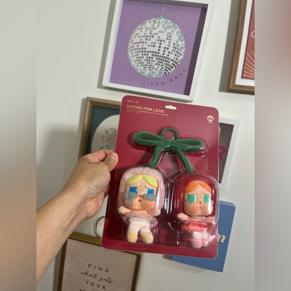 CRYBABY Crying For Love Series-Vinyl Plush Hanging Card (Love You Cherry Much) - Picture 4 of 5